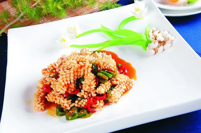 川菜湘菜高清菜谱 小米椒爆鲜鱿