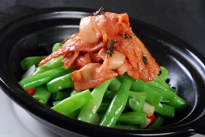 石锅煲类火锅川菜特色菜培根豆角煲