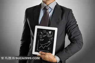 商务系列 - 正在平板电脑上展示想法的职员职场人物