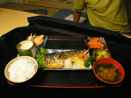 青花鱼定食  青花鱼定食