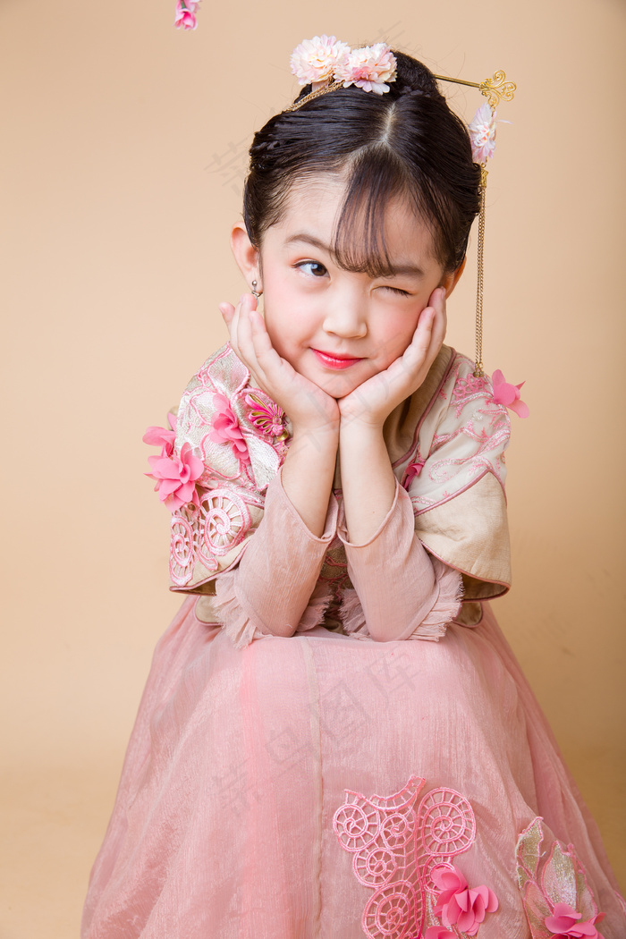 清新唯美可爱的女孩摄影图片