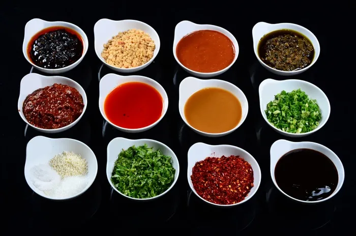 调味料火锅配料美食调味品辣椒酱葱姜蒜