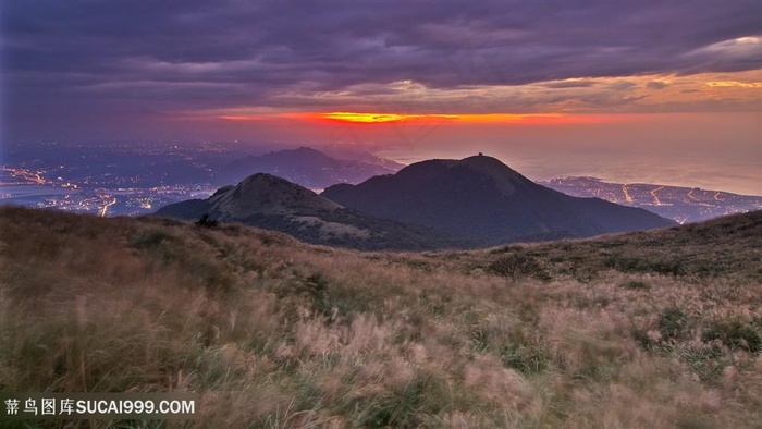 黄昏山脉风景画壁纸