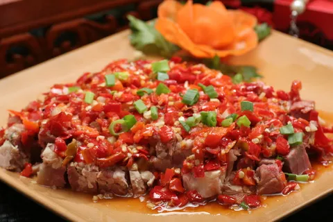 剁椒牛腩 (1)
