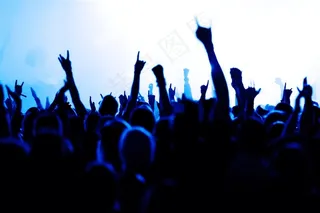 夜店狂欢人群剪影