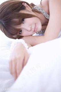 高清韩国美女许允美艺术写真图片