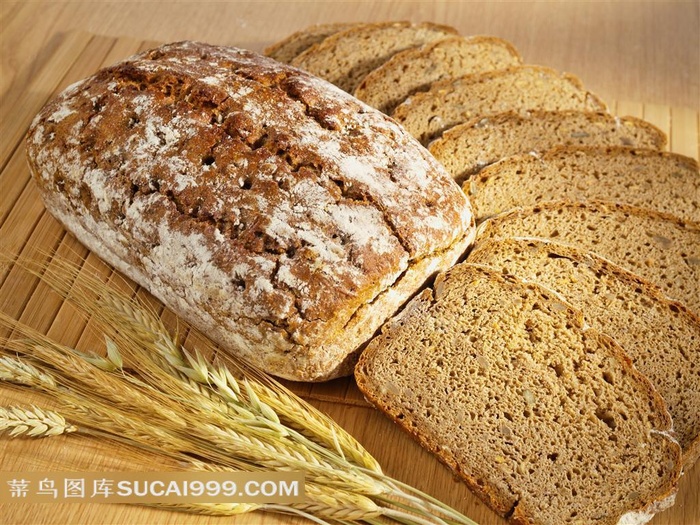 面包片边上的麦穗