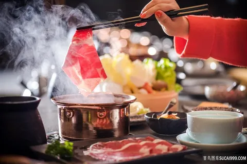 烫牛肉四川火锅图片 烫牛肉四川火锅图片