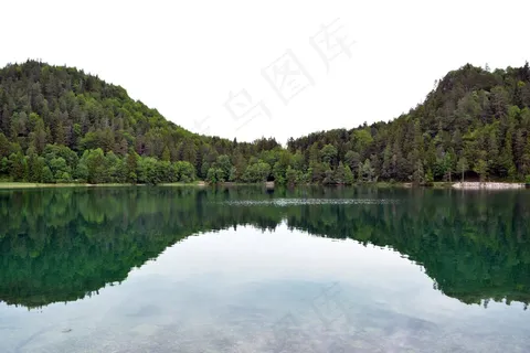 自然山水湖泊景观图片 自然山水湖泊景观图片