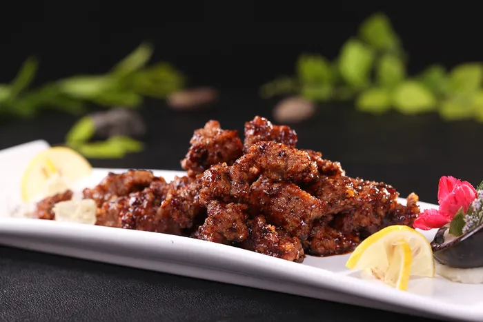 R00174粤式牛肉粒 (8) R00174粤式牛肉粒 (8)