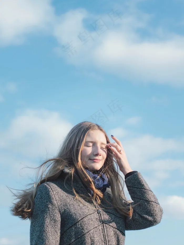 俄罗斯白人美女图片