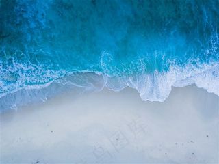 高清蓝色大海海浪风景图