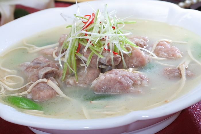 腐皮嫩滑骨   22元 (3)