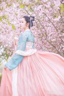古装美女摄影清纯美女图片 古装美女摄影清纯美女图片
