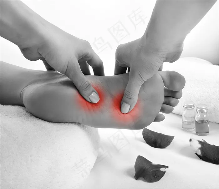 黑白足底按摩穴位理疗手法