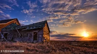 黄昏草地木屋壁纸