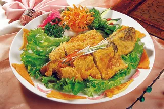 0711c-1395蒜香招牌鲈鱼    48元