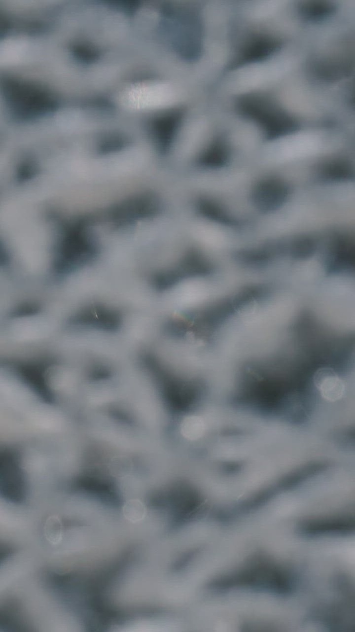 聚焦奇怪的蓝色结晶纹理