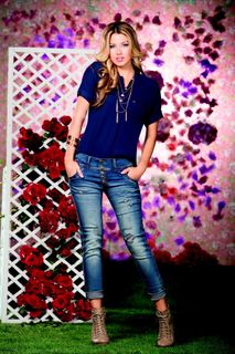 美女服装模特图片