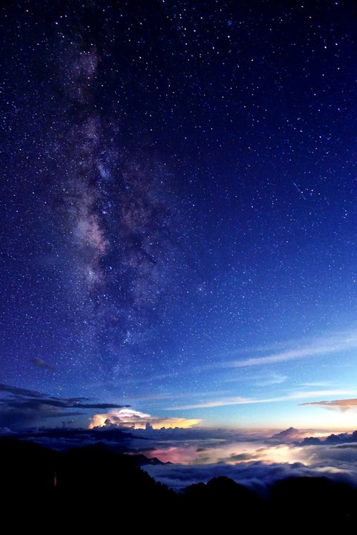 天空夜景暗夜