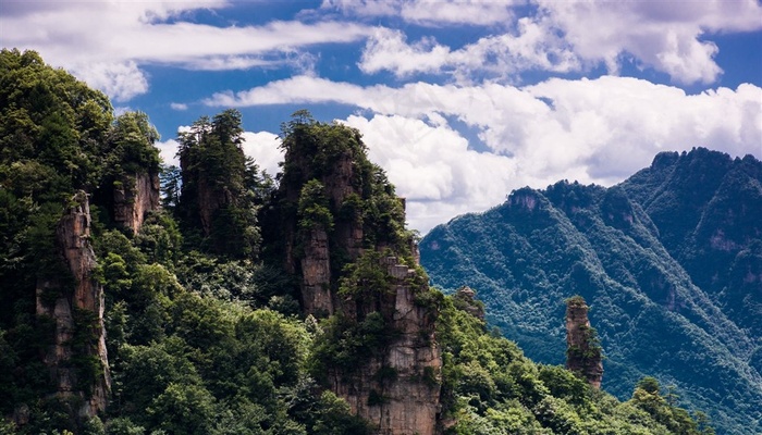 湖南张家界天子山风景图