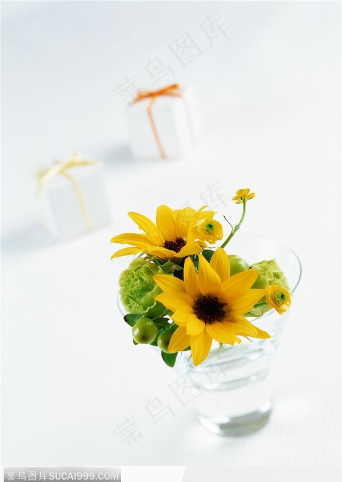 礼物饰品-小巧的黄色向日葵