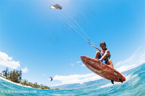 夏季冲浪的人物高清图片