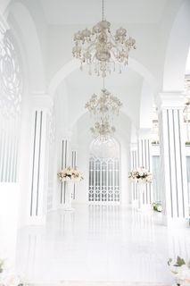 现代摄影结婚空间白色背景