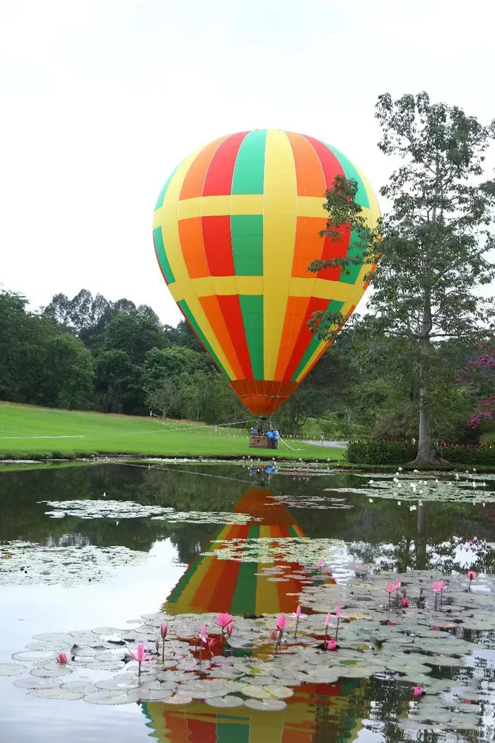 彩色户外热气球图片 彩色户外热气球图片