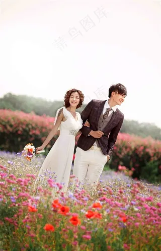 浪漫花季幸福恋人婚纱特写