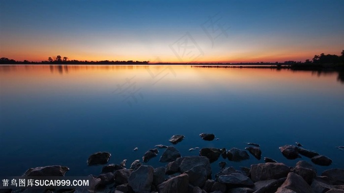 唯美湖畔美景壁纸