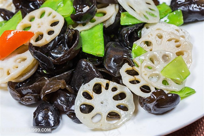 荷塘月色藕炒木耳