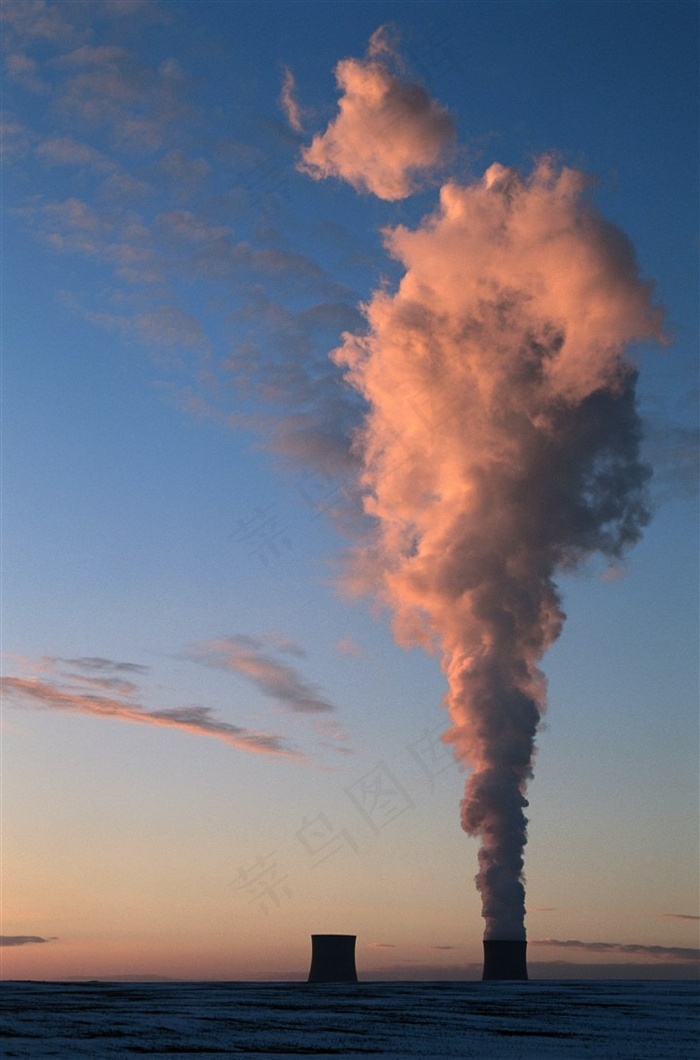 工业烟囱排污摄影素材