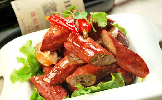 传统美食卤鸭脖