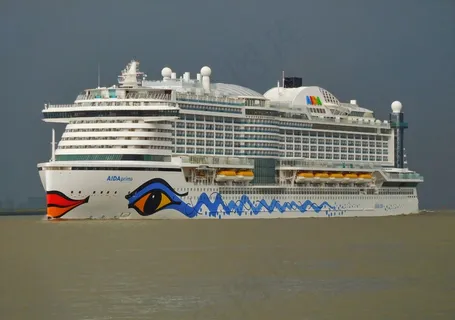 航海邮轮图片 航海邮轮图片
