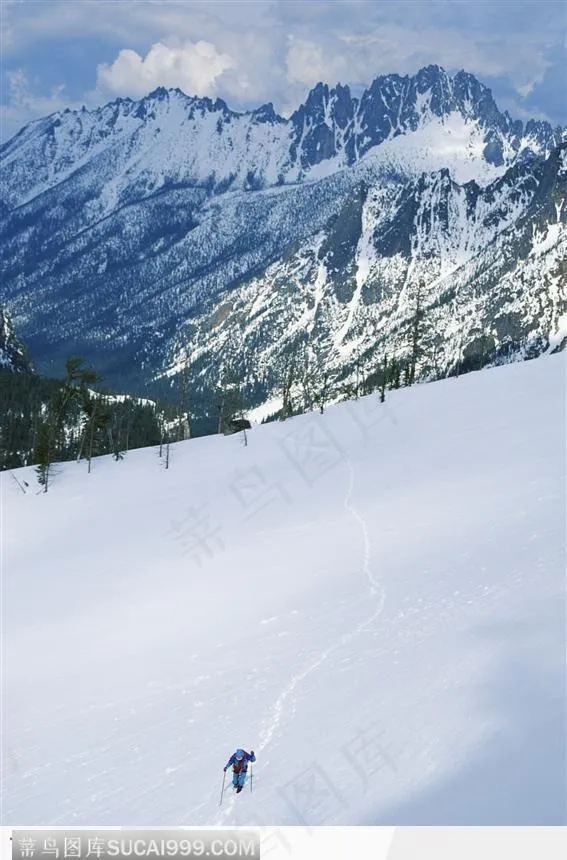 滑雪独行者