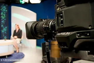 摄像机与采访人物高清图