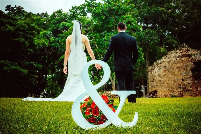 牵手婚纱照图片