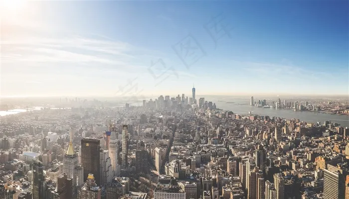 热闹的城市全景