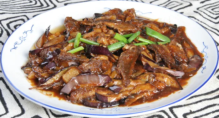 黄鱼焖茄子18元