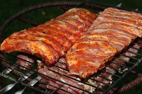烤猪排高清图片