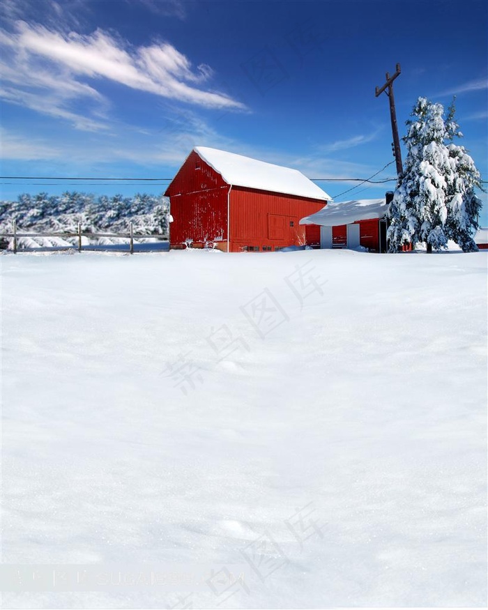 冬天雪地里的红色小房子