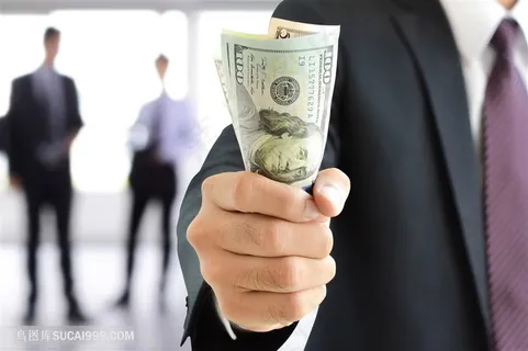 手握美元的商务人士高清图片职场人物
