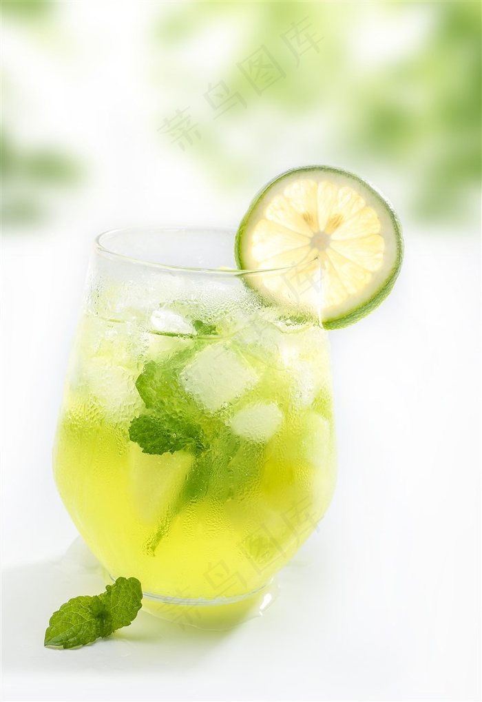 薄荷青柠饮料