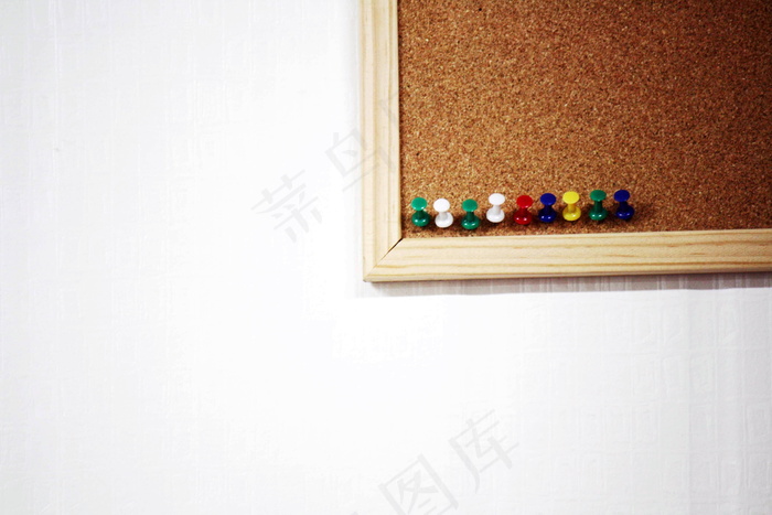 告示板工字钉图片