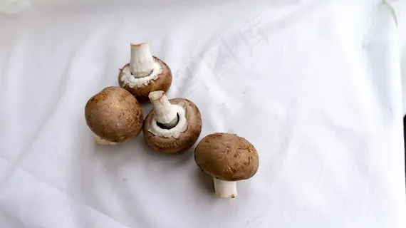 食用新鲜香菇图片 食用新鲜香菇图片