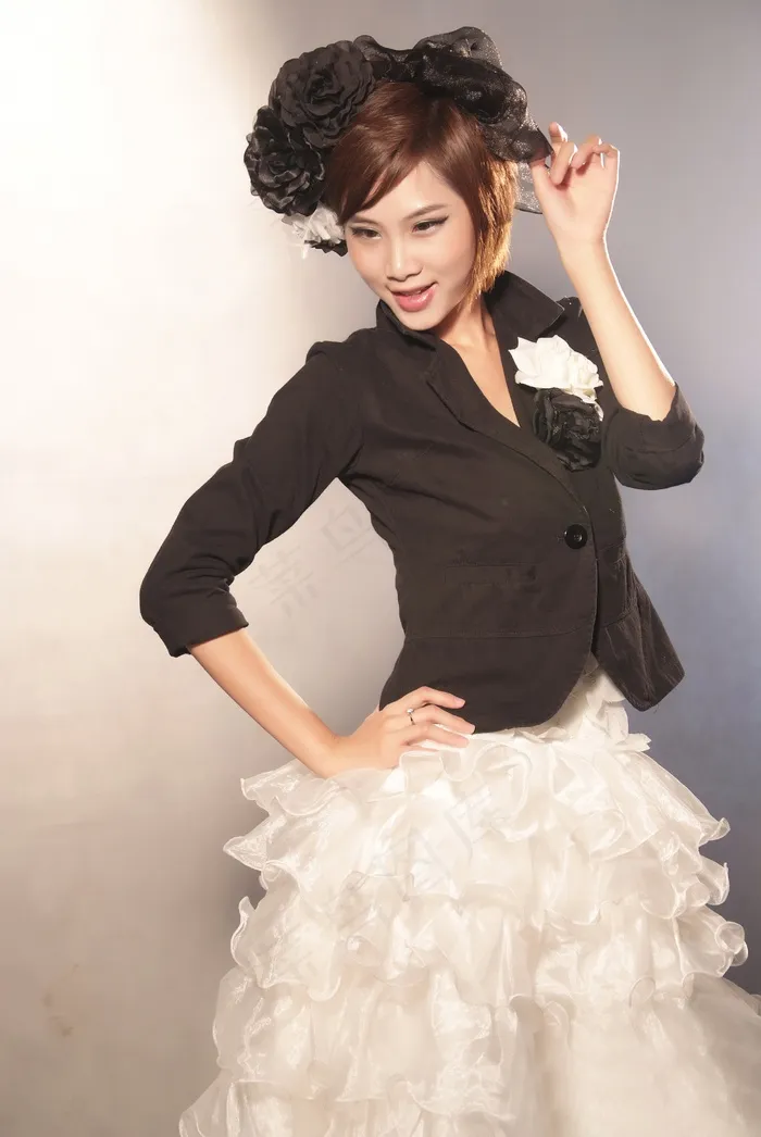 美女婚纱照图片下载