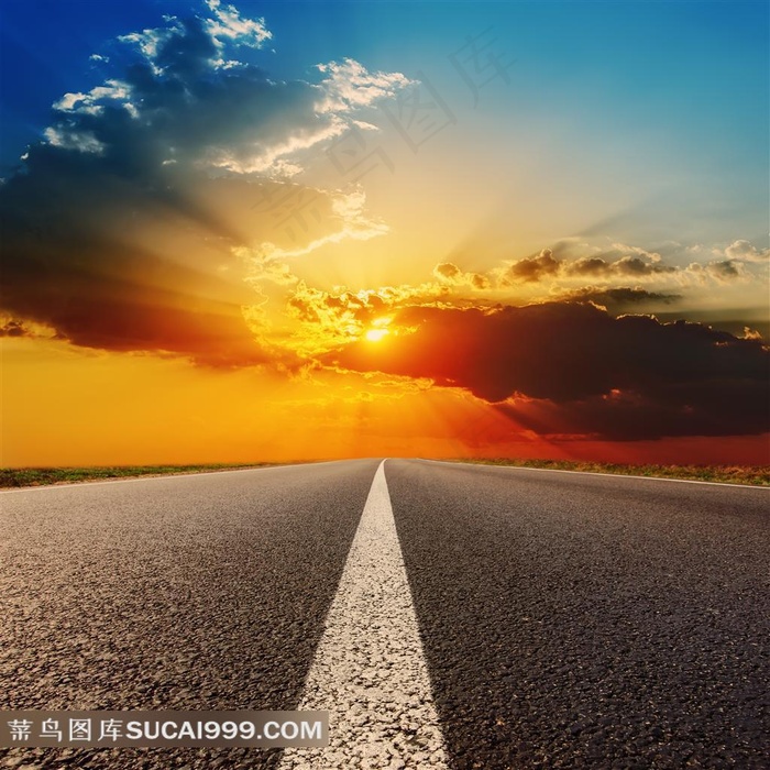 笔直的高速公路