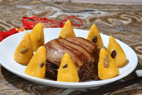 老家米粉肉 15元.jpg