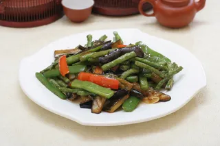 青椒茄子炒豆角